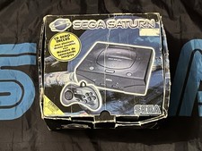 • Console Sega Saturn En Boîte + 1 Manettes + Notice + 2 Jeux Neufs •