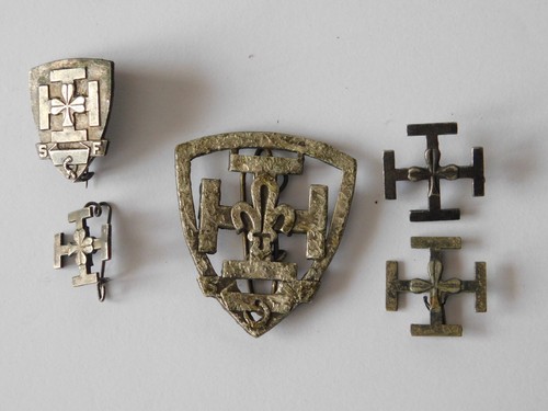 Lot insignes anciens - insignes,