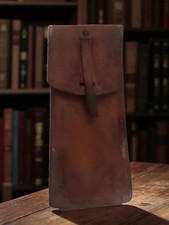 Ancien sac militaire en cuir