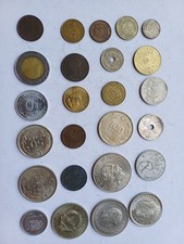 13 Foire A 10 Euros lot de pièces de monnaie Etrangeres  Lot 13