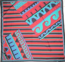 FOULARD CARRE ROUGE NOIR VERT BLEU     FL31