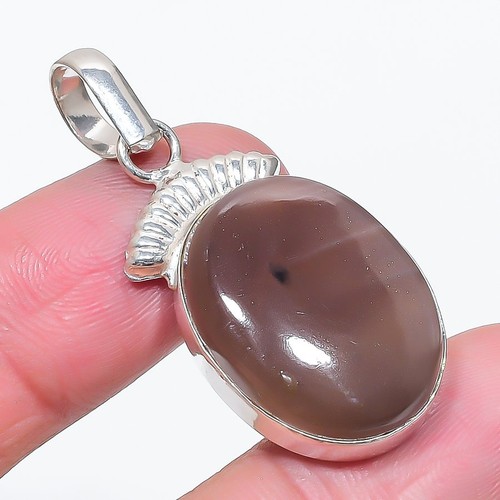 Pendentif pierre précieuse