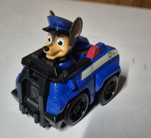 Vehicule miniature chase pat