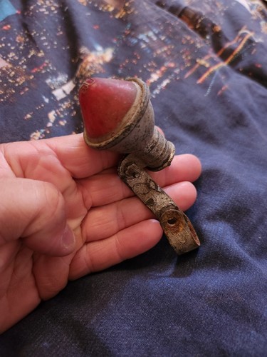Ancien feu arrière cabochon