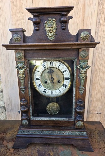 Ancienne pendulette bois - ancienne,