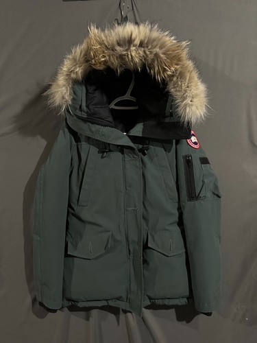 Canada goose montebello - montebello, parka