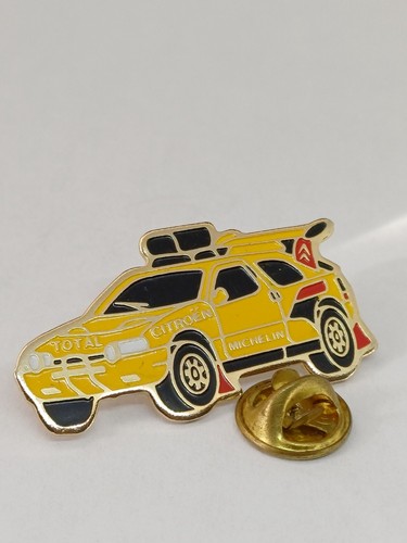 Pin pins badge - pins,