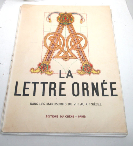 Van moe lettre ornee - van, la
