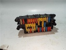 CAJA FUSIBLE 406 V6 BOÎTES À