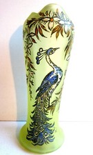 Vase Art Nouveau pâte de verre en ouraline, émaillé Legras signé LEG: LE PAON