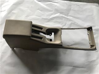 Console centrale nissan - console,