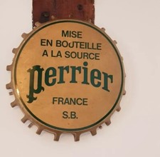 PERRIER Publicitaire Enjoliveur de Bus