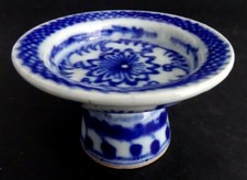 Anncienne tasse blanc bleu chine Old chinese stem cup blue white bowl porcelain