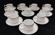Lot de 10 tasses et soucoupes de marque Vista Alegre