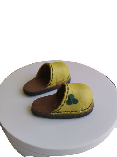 Chaussures pour poupées