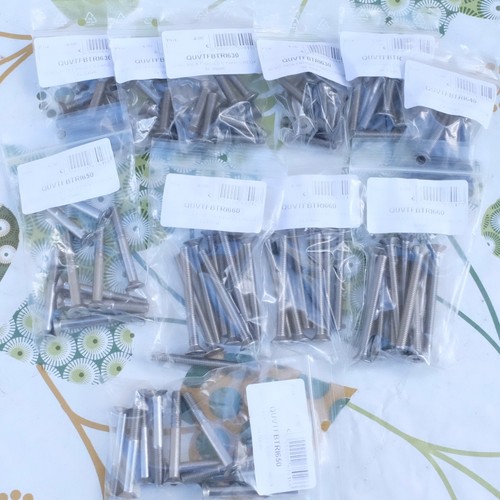 Lot environ 130 - lot, inox
