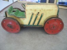 voiture distler vers 1930  22 cm