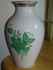 HEREND  BEAU  VASE MODELE