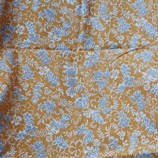 grand coupon de tissu ancien