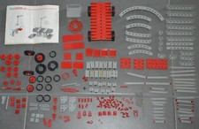 Gros lot de pièces jouet