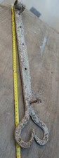 Penture ancienne en acier forgée pour volets / porte bois XIII ° / IXX°
