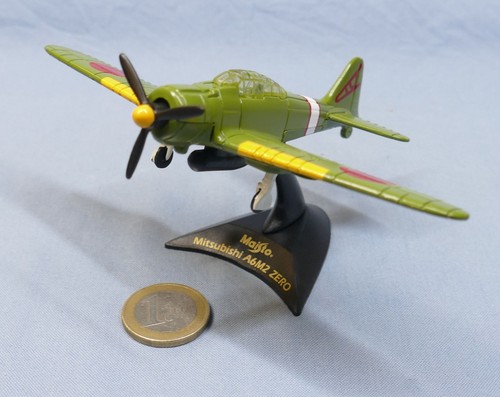 Maisto 100 avion - maisto, :
