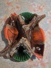 PLAT , SERVITEUR EN CERAMIQUE VALLAURIS , DECOR DE POISSON COQUILLE SJ