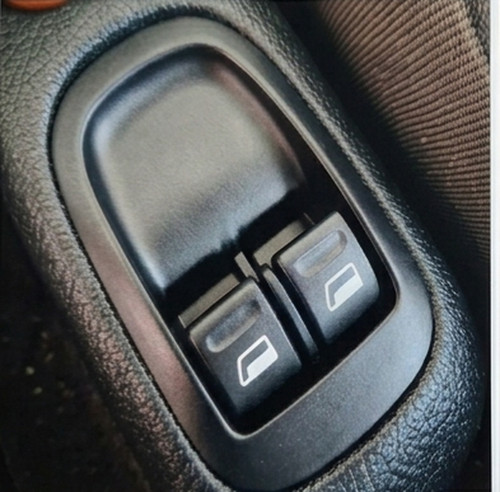 Commande bouton lève vitre