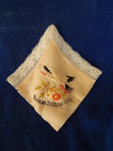 Mouchoir handkerchief - /,