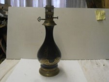  LAMPE A PETROLE ANCIENNE A
