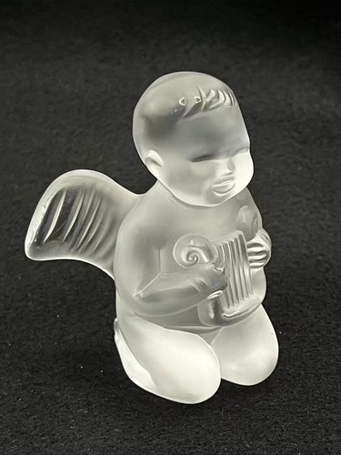Figurine chérubin ange jouant - figurine,