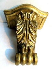 Console murale en résine ancienne dorée, piètement acanthe, Art Déco Nouveau