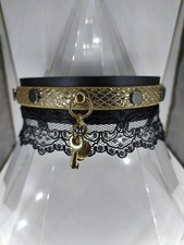 Collier ras de cou en cuir de