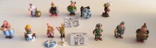 Asterix - séries petites figurines kinder avec BPZ ; décor PLV