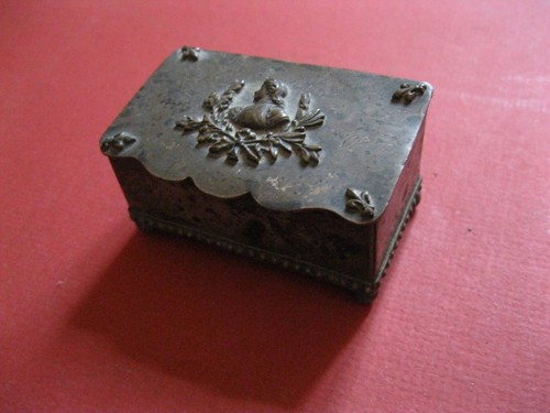 Petite boite timbres en - petite,