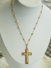 COLLIER CROIX PENDENTIF ANCIEN