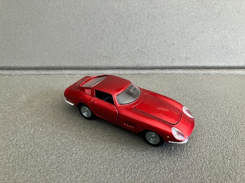 Ancienne voiture miniature - ancienne,