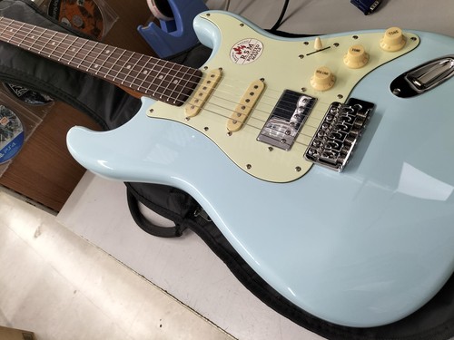 Guitare électrique bacchus - guitare,