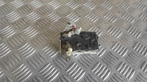 Serrure porte avant - , droite
