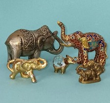 lot  CINQ ELEPHANTS émail