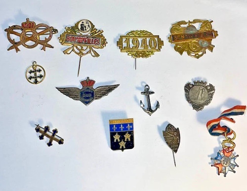 Ancien rare lot - rare, d'insignes