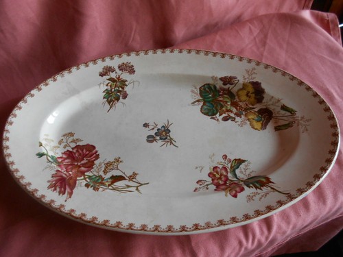 Très ancien plat - très, ovale
