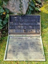 ANCIENNE BOITE A TAMPONS