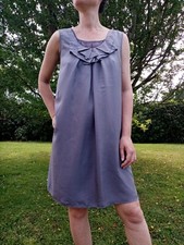 robe en soie, grise, très bon