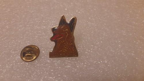 Pin maitre chien - pin's,