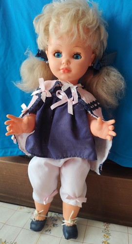 Ancienne poupée bella - poupée, des