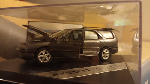Voiture miniature
