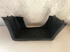 UN CARENAGE PLASTIQUE MARCHE