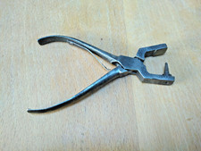 Pince emporte pièce de