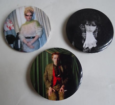 lot 3 rares badges PUNK Johnny Rotten +Siouxie from the book PUNK + -Sheila Rock